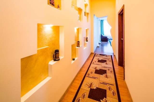 Апартаменты Arkadija-Rynok Square 30 Львов-41